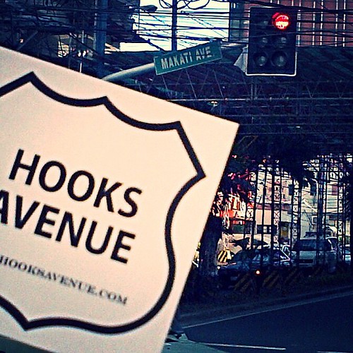 Hooks Avenue Fans seen at Makati Ave, Manila makati mani… Flickr