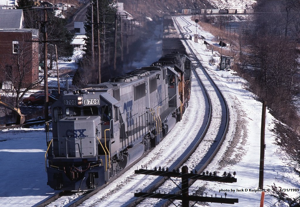 CSX 8708, Garrett, PA. 1/31/1989 CSX stealth grey SD60 87… Flickr