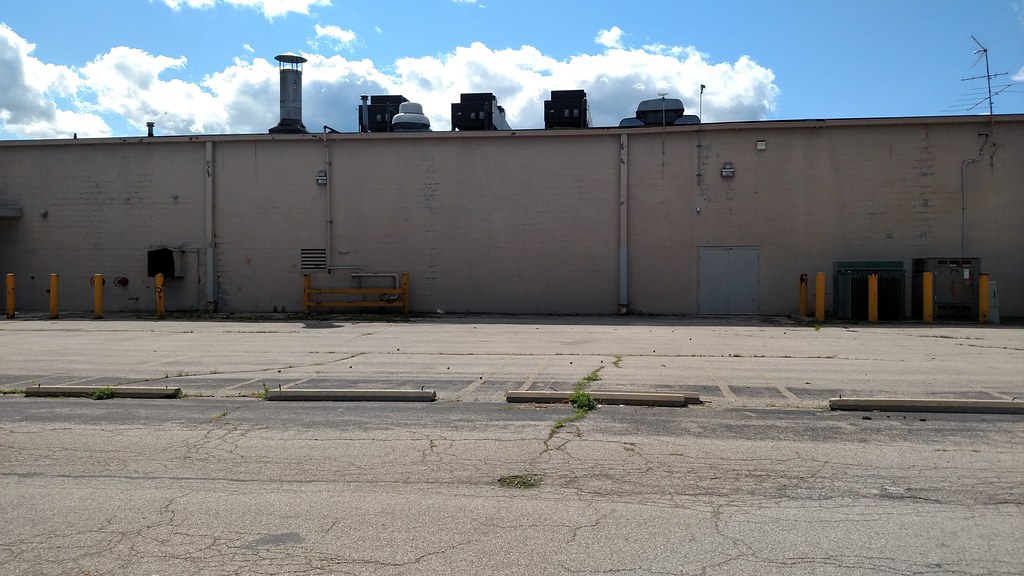 Former Kmart Hampton Towne Center Essexville, Michigan 9 Flickr