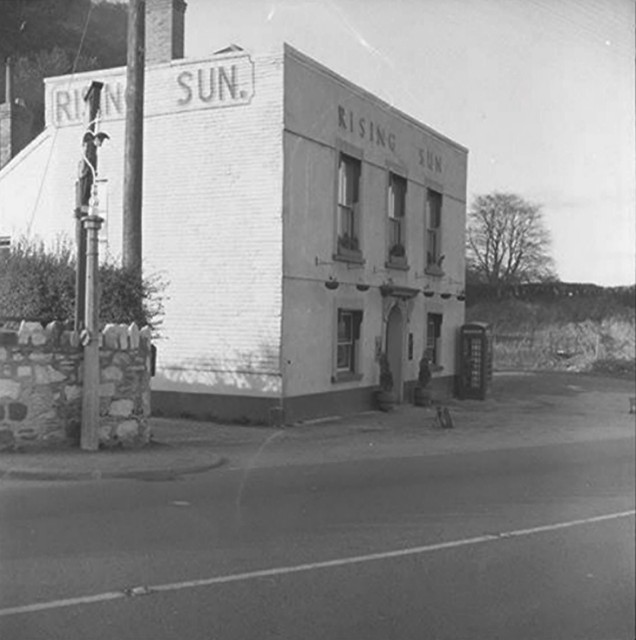 Rising Sun Pub (Scan) Crabtree Near Marsh Mills Plympton, … Flickr