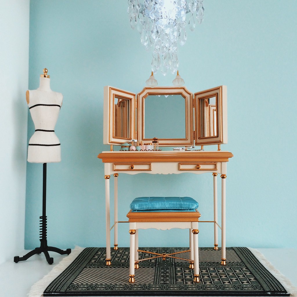 Silkstone Vanity. Processed with VSCOcam with c7 preset Alberto