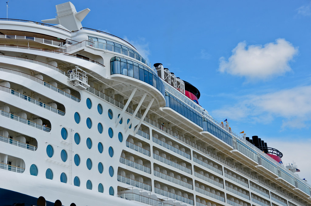 Disney Fantasy Cruise Ship (3) Chris Gent Flickr