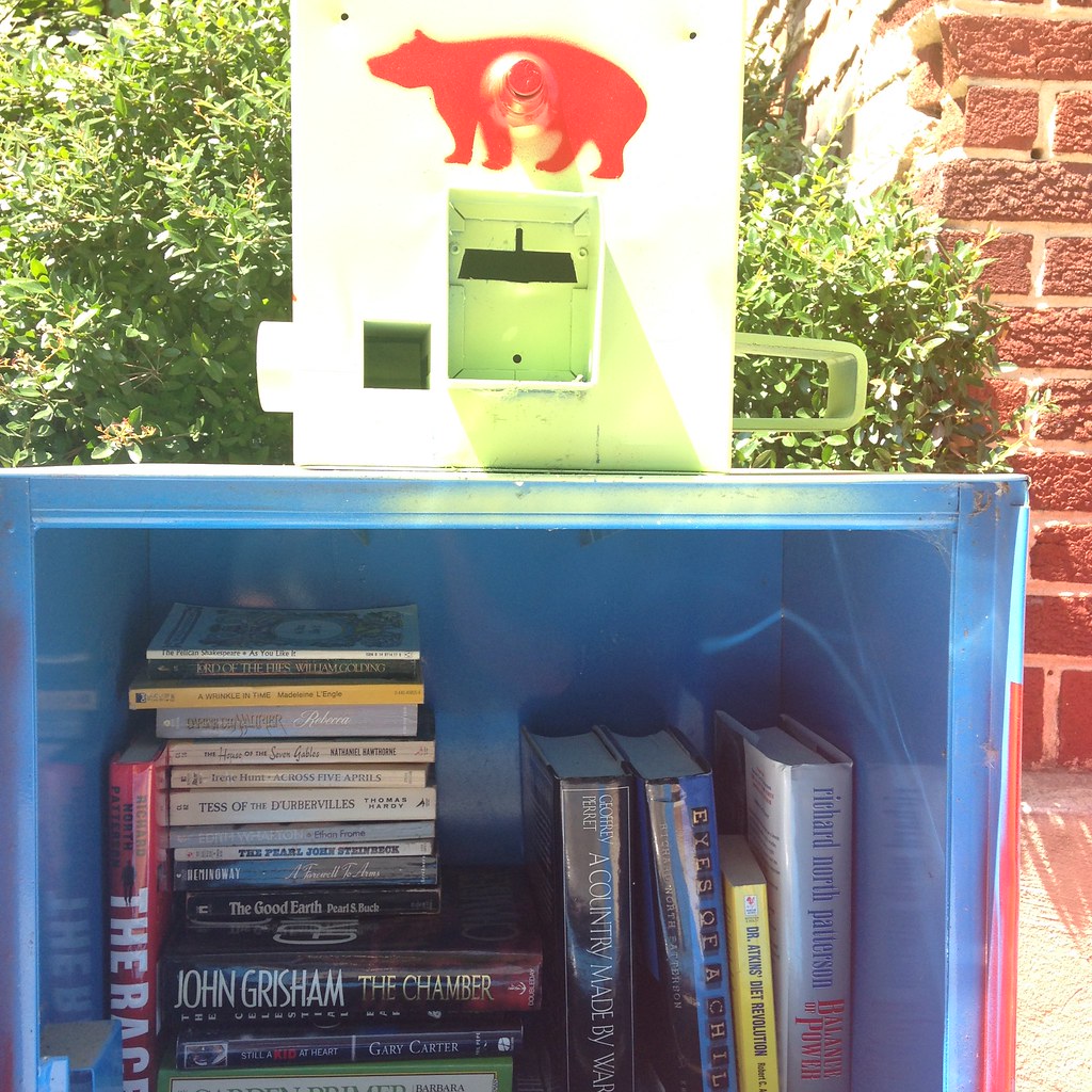 Downtown Book Box Former Newspaper Box Now a Lending Lib… Shannon