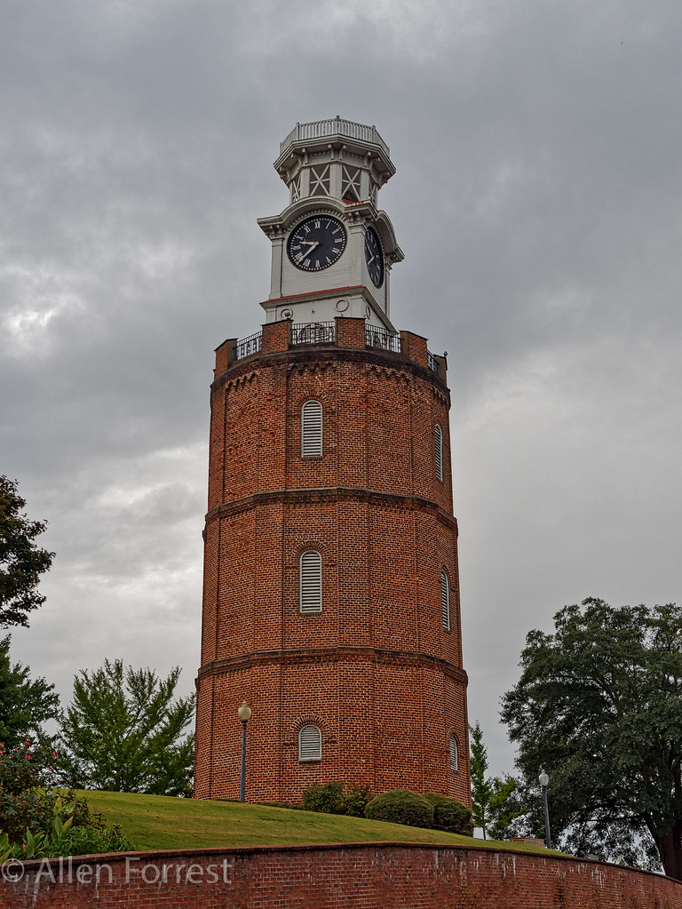 Rome's Old Town Clock Old Town Clock, Rome, built… Flickr