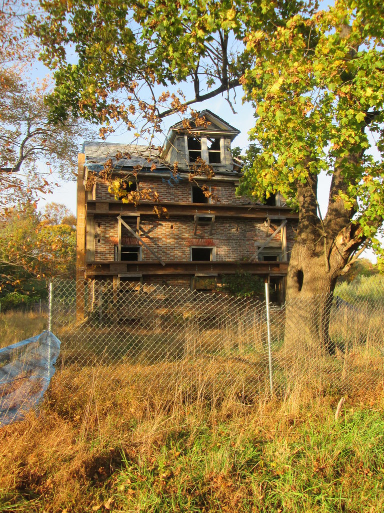 John Rogers House 1761 The historic John Rogers farm house… Flickr