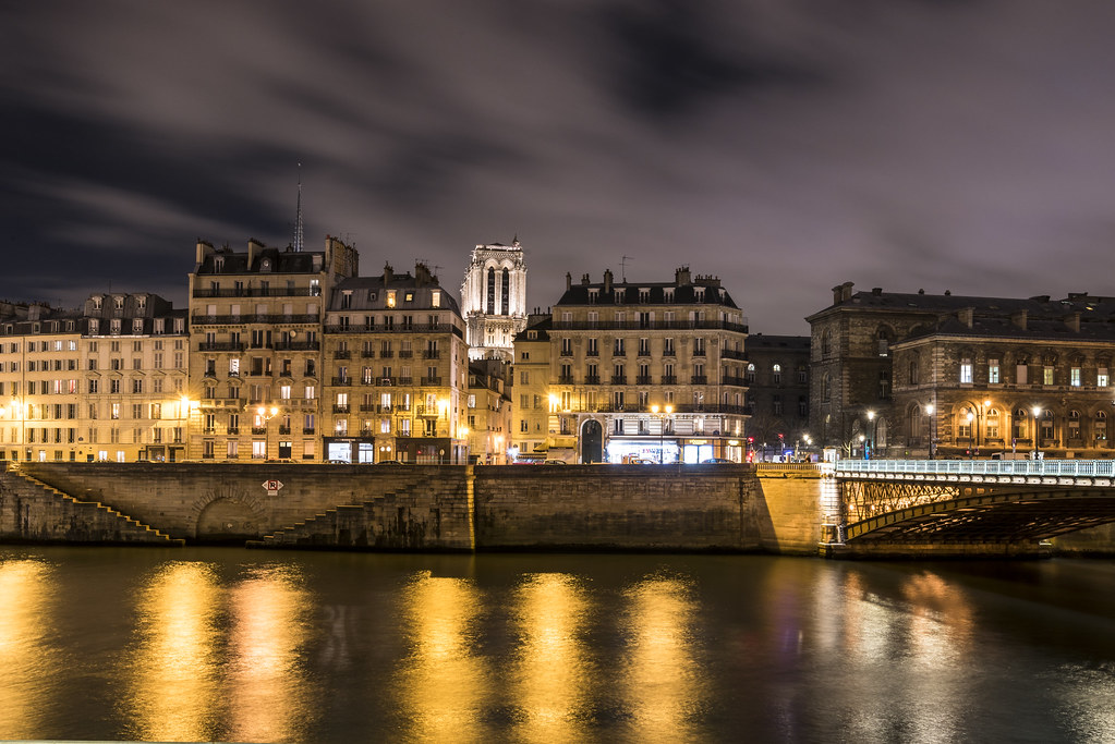 Paris Quai de l’île de la cité et Notre Dame Toni Mottura Flickr