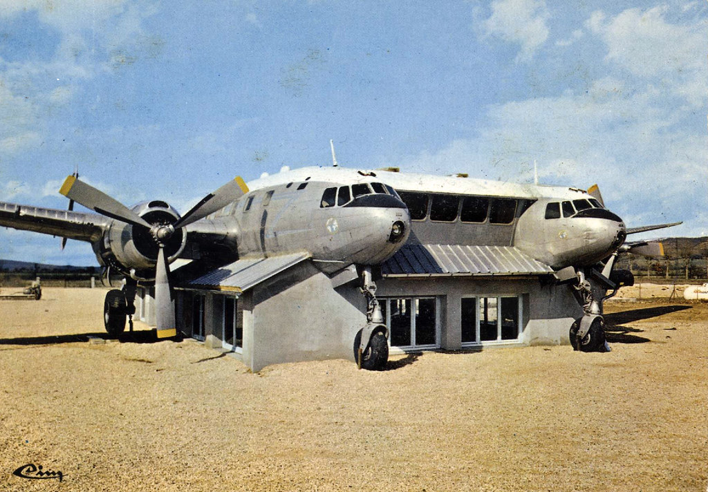 GrillAvia Airplane Restaurant Outside The GrillAvia wa… Flickr