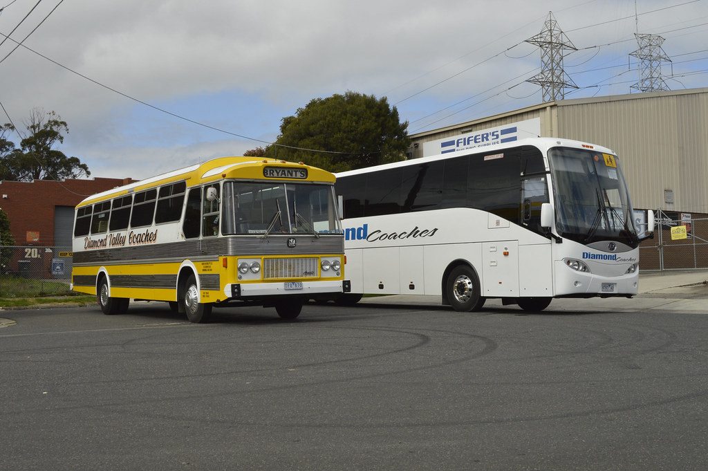 Diamond Coaches oldest & newest buses Diamond Coaches olde… Flickr