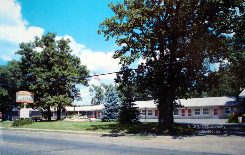Oak Crest Motel Adams, Wisconsin. Rt 13 Caption on the b… Flickr