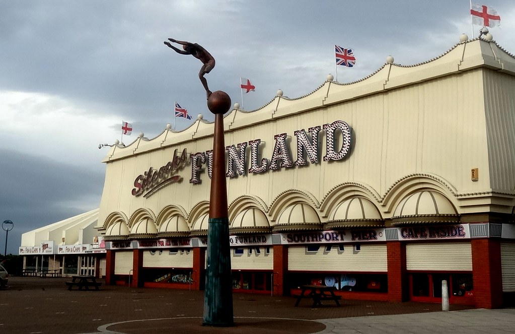 [46721] Southport Professor Gadsby Pier Head, Promenade,… Flickr