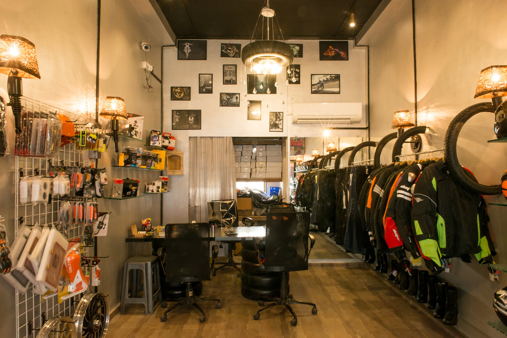 BIKERS HUB MOTORCYCLE ACCESSORIES STORE, SURAT Flickr