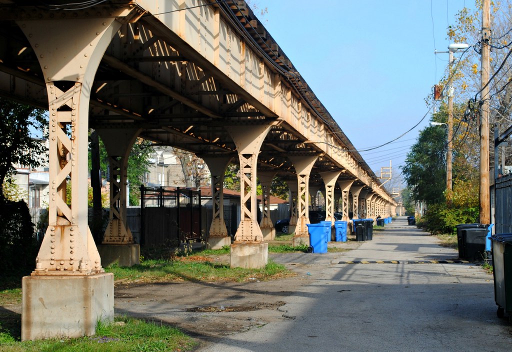 Green Line looking north from 43rd Street. Chicago Cragin Spring