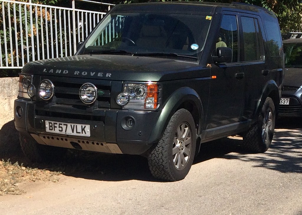 BF57 VLK, UK Land Rover Discovery Seen in Athens, Greece