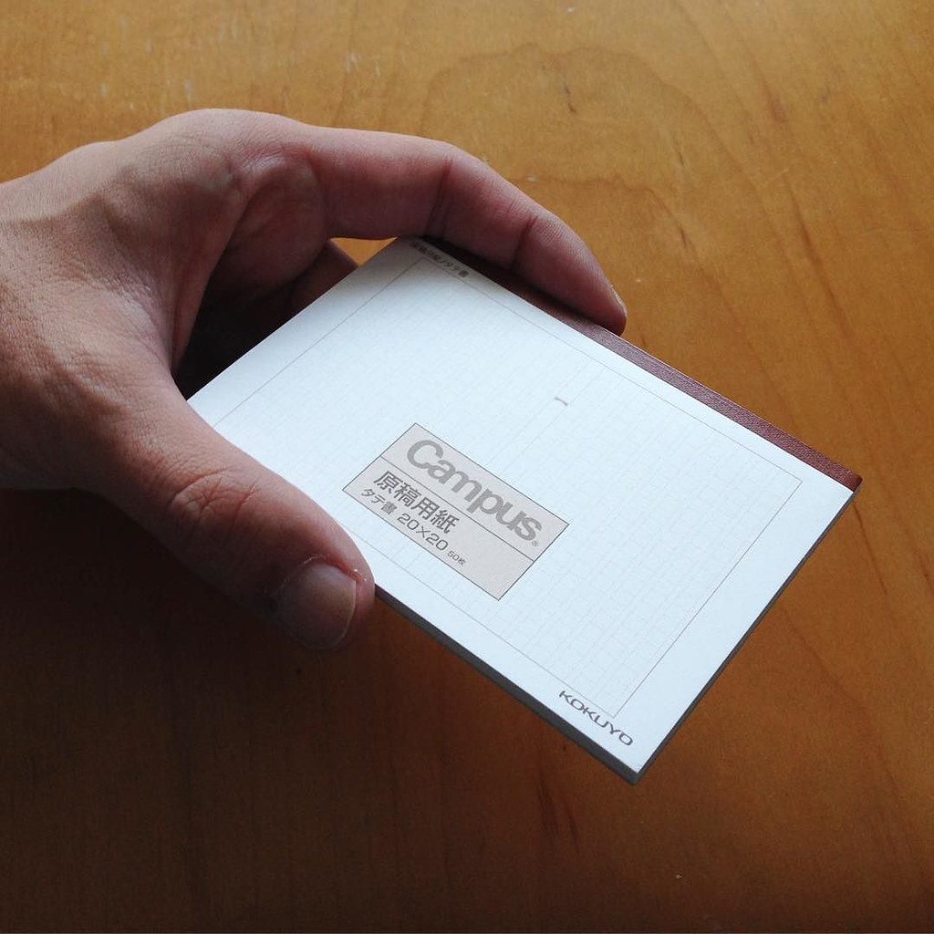 こんなメモ帳、買うに決まってる。コクヨの原稿用紙だぜ？懐かしー。 kokuyo 原稿用紙 メモ帳 loft … Flickr