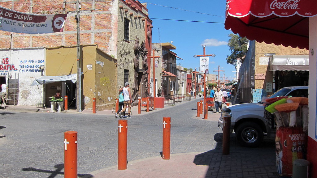 161029 2015 MX Tonalá Ave Santos Degollado at Calle 16 d… Flickr