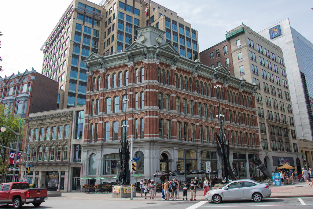 Scottish Ontario Chambers and Entrance to Sparks Street, O… Flickr