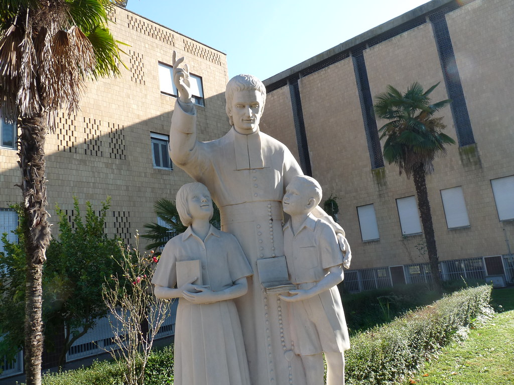 P1010357 Montfort Brothers of St. Gabriel Flickr