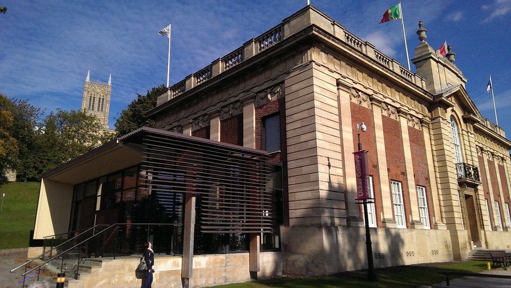 Usher Collection. Museum. Lincoln. Art Gallery/Muesum Duncan