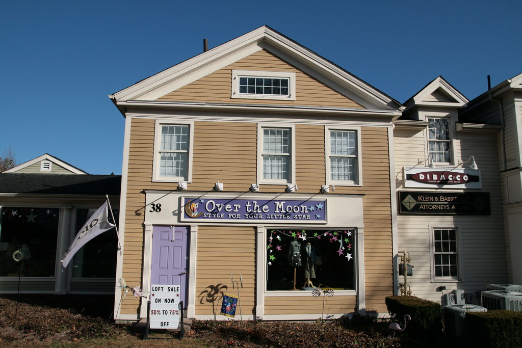 Avon, CT 2 Nov 15 wcher Flickr