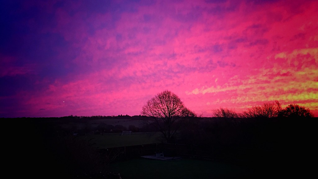 Sunrise colour splash. Beautiful skyscape, Whitwell, Herts… Flickr