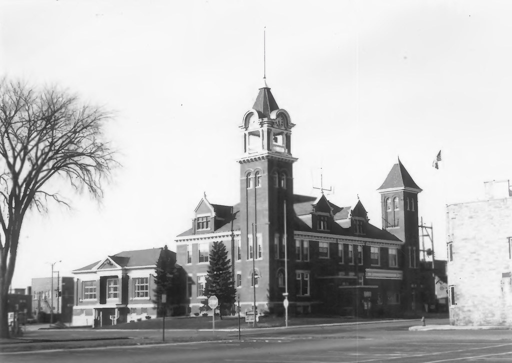 9300116627 Marshfield Central Avenue Historic District (… Flickr