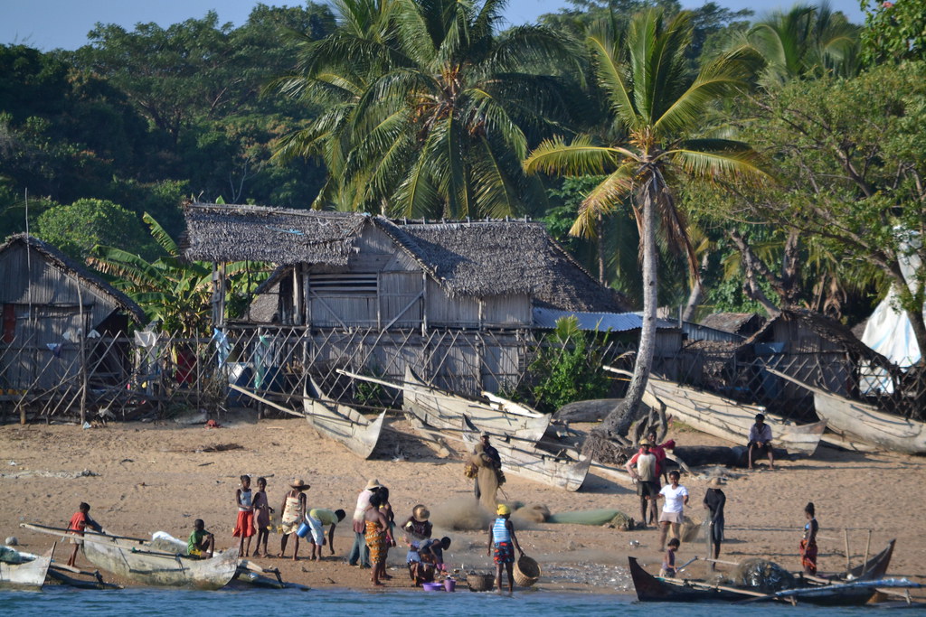Fishing hamlet Fishing Hamlet in the Mitsio Archipelago, M… Flickr