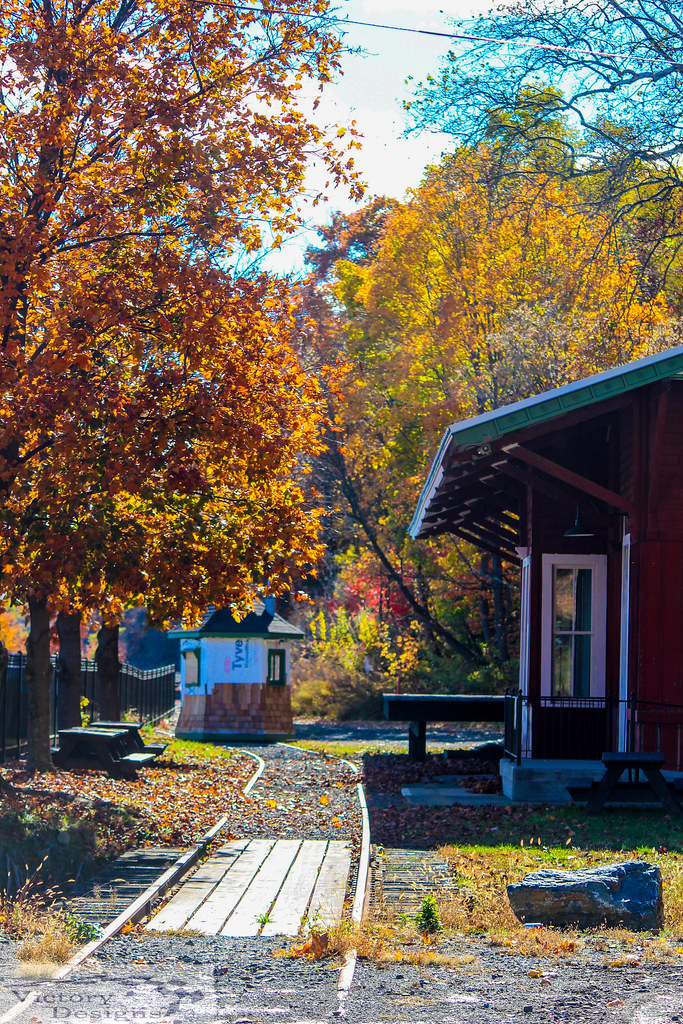 Milton Train Station Milton Landing Milton, New York Fall … Flickr