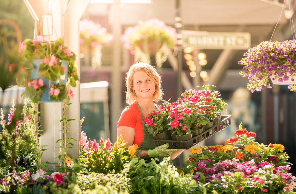 Market Vendor Flower vendor at the Historic Roanoke City M… Visit Virginia's Blue Ridge Flickr