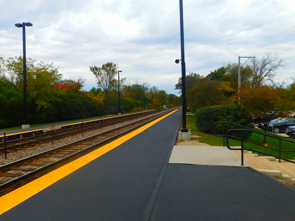 Braeside Station Highland Park, Illinois Adam Moss Flickr
