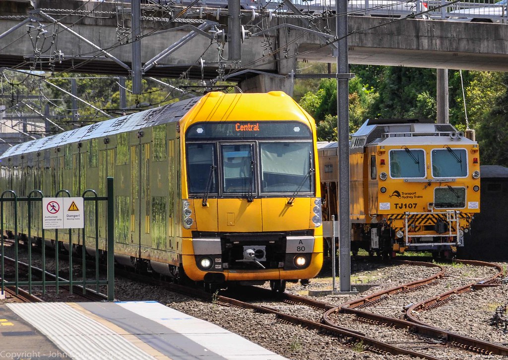 Sydney Trains Waratah Set A80 and TJ107 Plasser Unimat T… Flickr