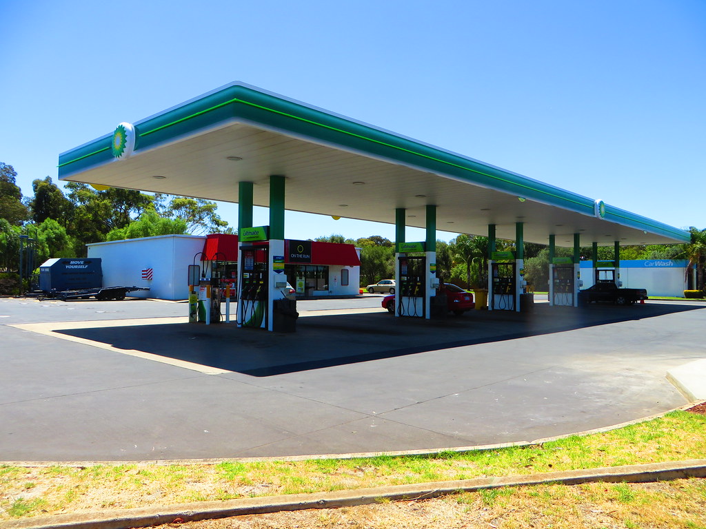 New BP/OTR (former Mobil) Salisbury Downs As Mobil is leav… Flickr