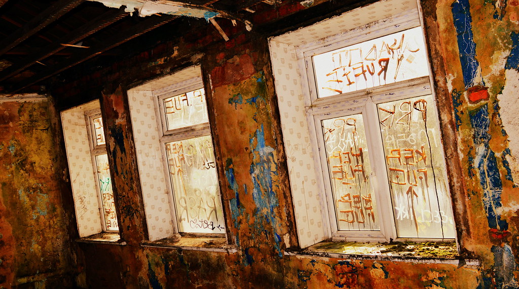 IV Pub IV Pub, Commercial Road, Kirkstall...… Mark's