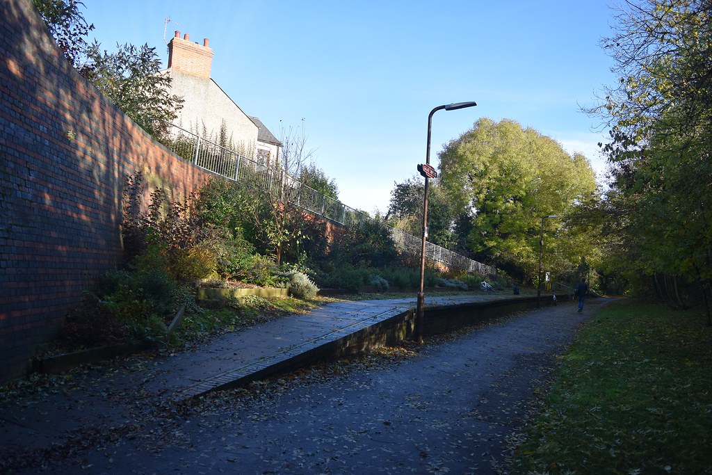 Great Linford Station The old Great Linford Station still … Flickr