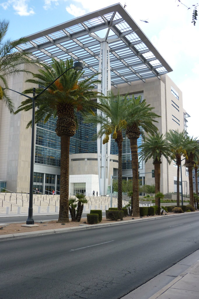 P1030760 Las Vegas NV downtown Federal Courthouse. Robert