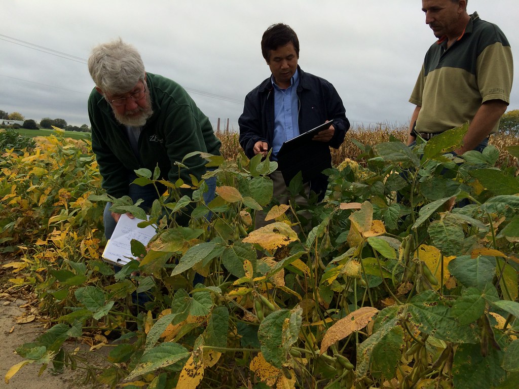 IMG_1764 Left Dan Bailey, Zeeland Farm Services Center D… Flickr