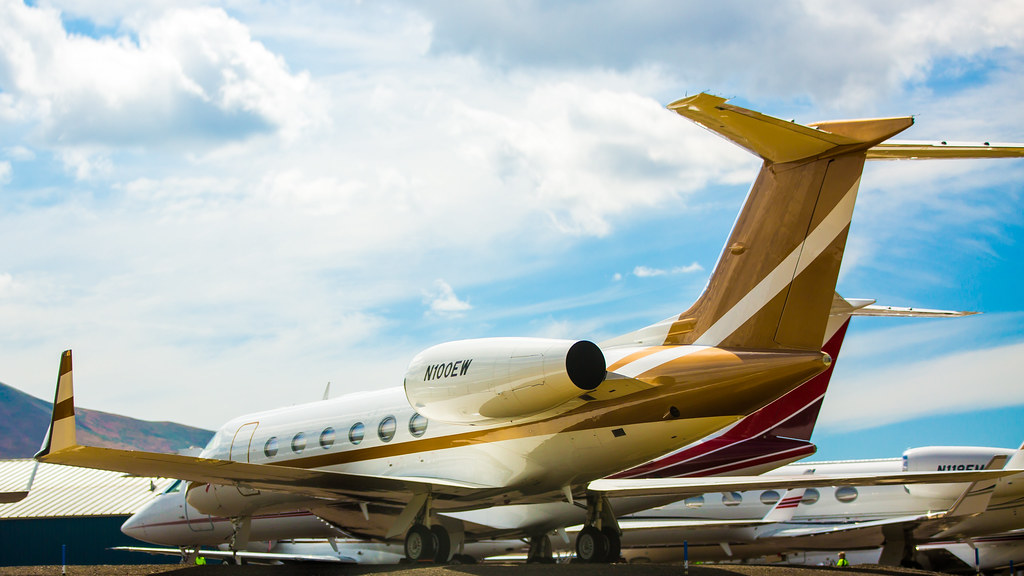 Private Jets, Sun Valley Airport, Allen & Company 2015 Flickr