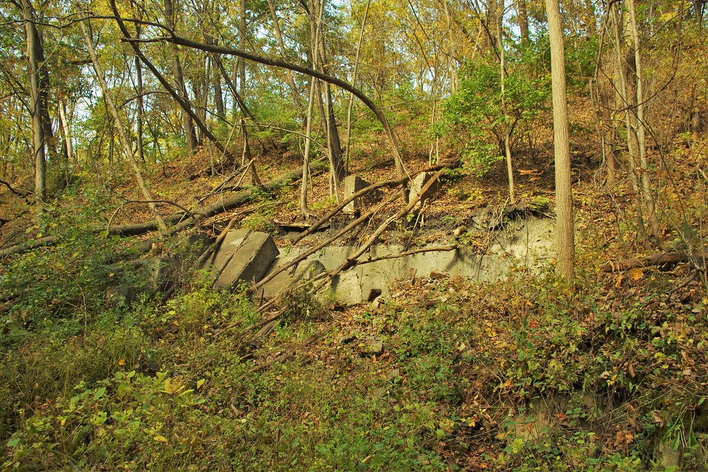 IMGP7139 Remains of the fan house used to clear the exhaus… Flickr