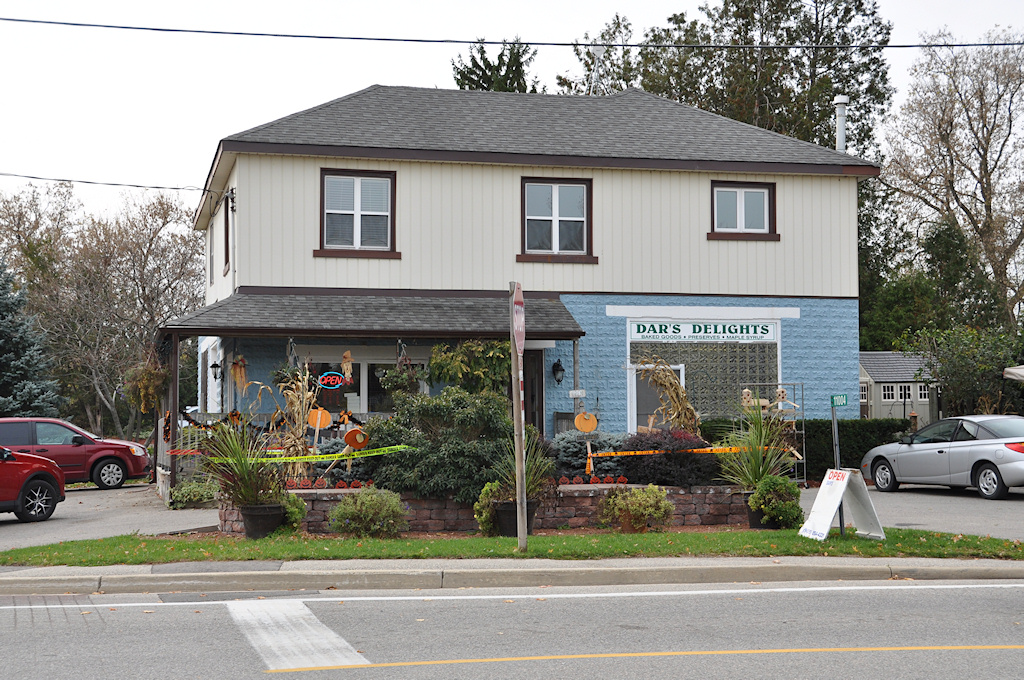 Dar's Delights in Moffat, Ontario A nice little place. Jus… Flickr