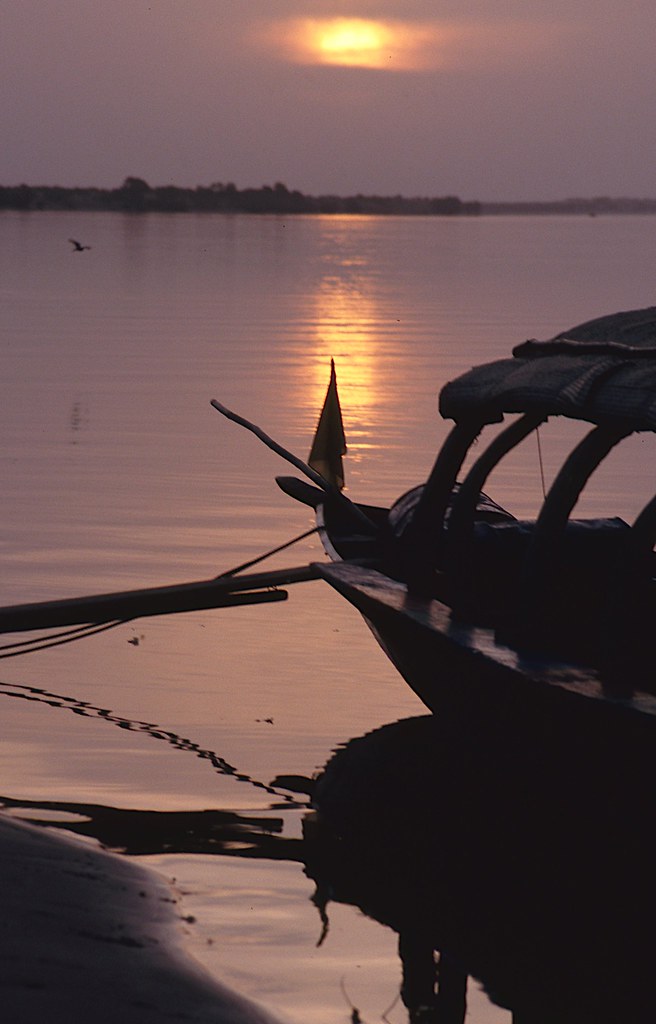 267 Our Pirouge moored at Tonka on Niger River, Mali, We… Flickr