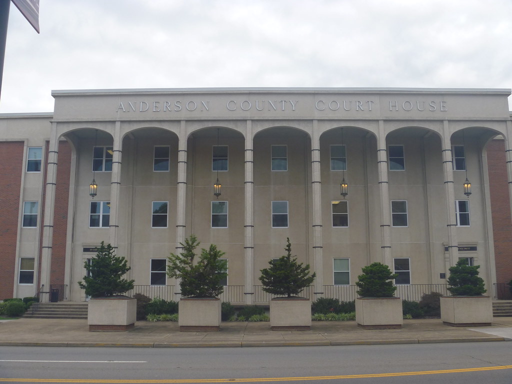 Anderson County Courthouse, August 20,2015 Clinton TN. Steve "Rusty