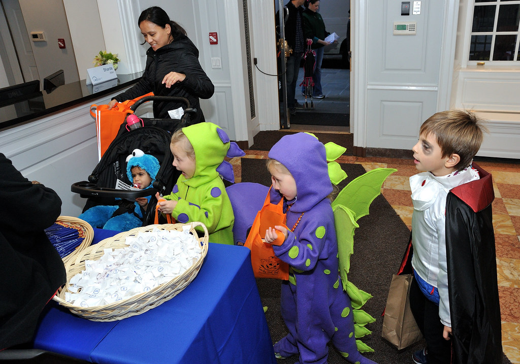 NY Trick or Treat with East Midtown Partnership Trick or … Flickr