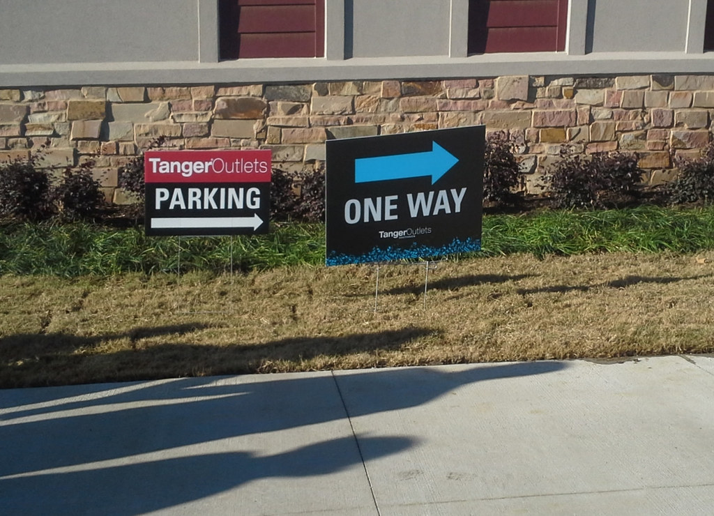 One way loop around the Tanger Southaven parking lot Flickr