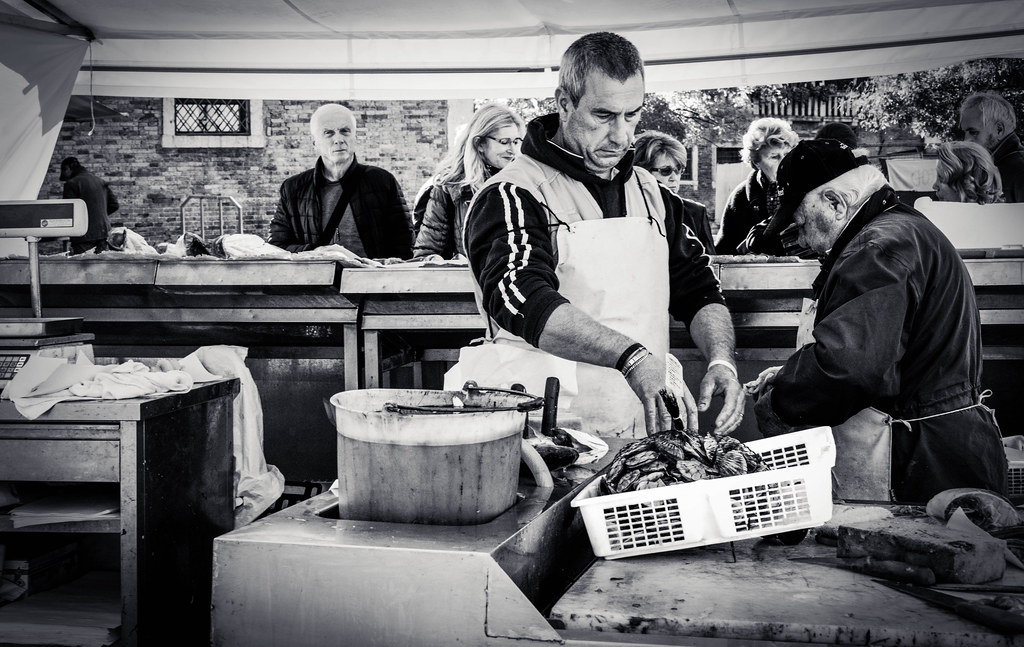 Fish Stall | Venezia Italia October 2015 | Jayteacat | Flickr 647_x_1024_jpg