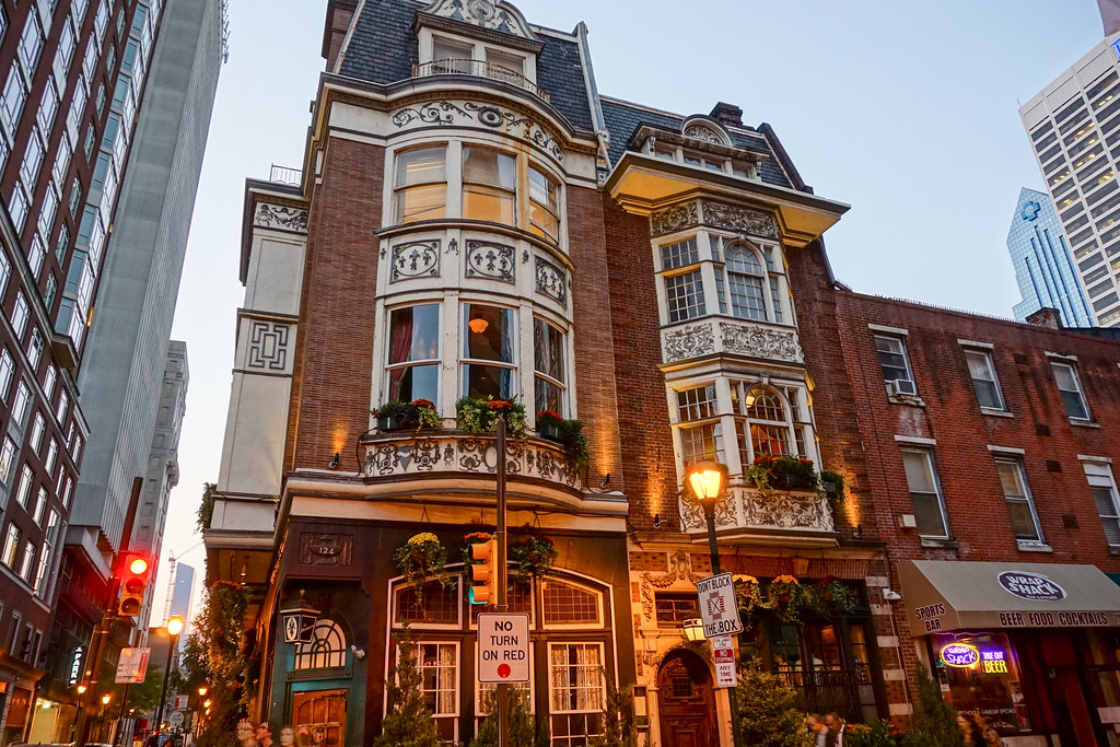 The Dandelion Bar Center City, Philadelphia, Pennsylvania BILLY K. CHEN Flickr