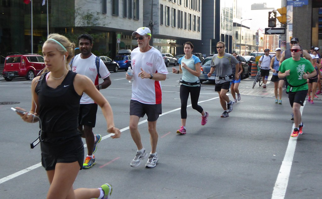 Running Room (Ottawa) 2015 09 06 033 September 6, 2015, … Flickr