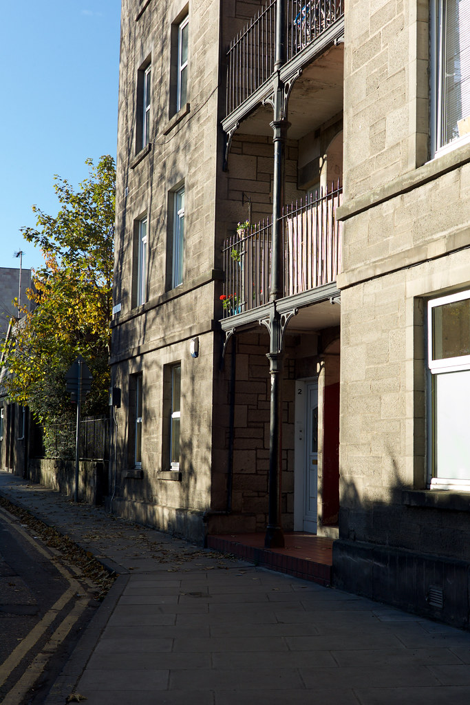 Brand Place, Edinburgh Industrial dwellings like this are … Flickr