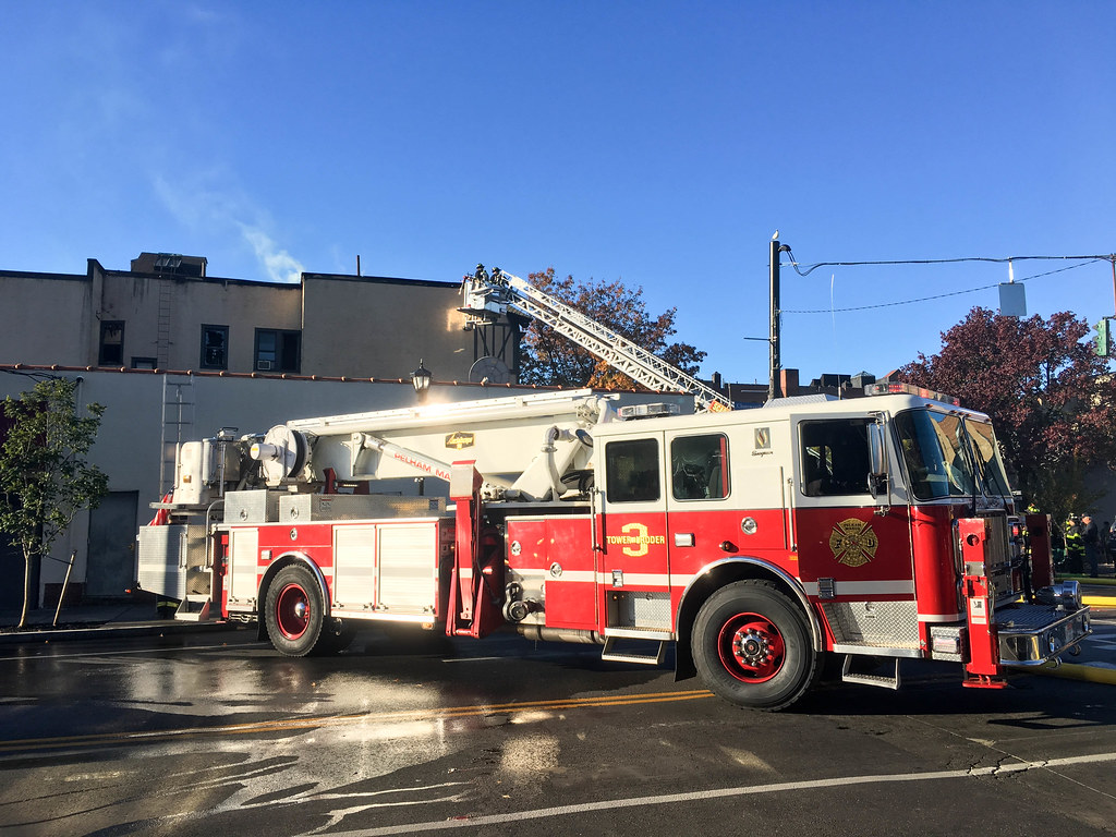 Larchmont MultiAlarm Structure Fire on Palmer Ave Flickr