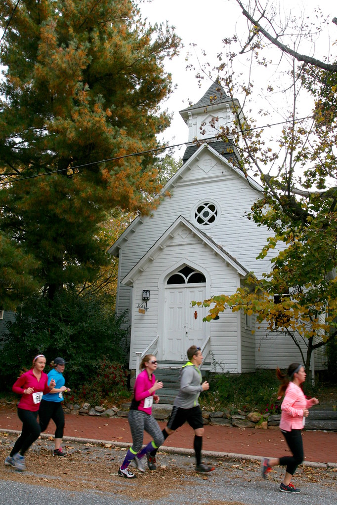 Spook Hill Cider and Wine 4 Mile Run Held in Burkittsville… Flickr