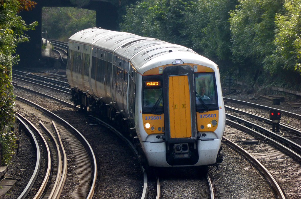 375601 to Victoria Train Photos Flickr