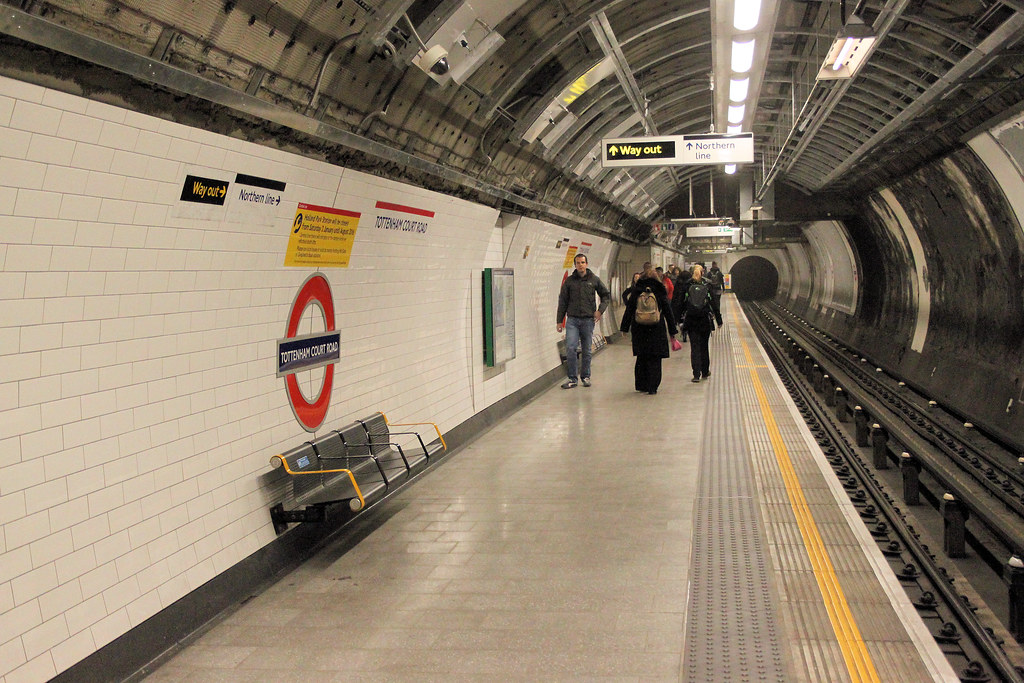 Tottenham Court Road Underground station W/B Central Line … Flickr